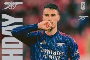 劍指三分！阿森納發(fā)布對陣富勒姆海報：馬丁內(nèi)利單人出鏡