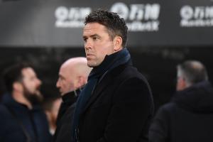 歐文談雙紅會：曼聯(lián)在客場可以擺大巴死守，壓力反而沒在主場大