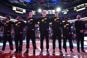 上賽季是爵士隊史首次單賽季60+負(fù)！其余各隊都有單賽季60+負(fù)歷史