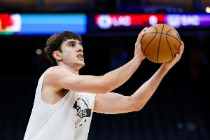 關(guān)鍵2分助隊取勝！雷諾4中3得到9分2籃板 罰球5中3