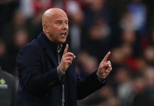 狀態(tài)低迷！??利物浦最多領(lǐng)先曼聯(lián)8分，如今只領(lǐng)先曼聯(lián)2分