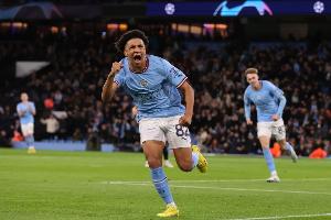 瓜帥：無論是在進攻端還是在防守端，里科-劉易斯都極具價值