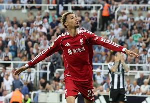 圖片報(bào)：新月曾為?；倏藞?bào)價(jià)超1億歐，他還拒絕了曼聯(lián)藍(lán)軍紐卡