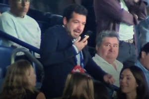 與巴薩海外賽被取消??阿斯：黃潛很憤怒，對(duì)西甲賽中發(fā)公告不滿