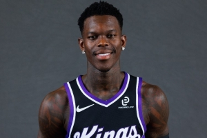 威少替補！國王首發(fā)：施羅德、拉文、德羅贊、克利福德、尤班克斯