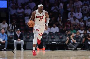 熱火客戰(zhàn)魔術先發(fā)：小米切爾&鮑威爾&維金斯&約維奇&阿德巴約