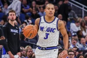 符合預期！貝恩魔術首秀 上半場8中4&三分4中2砍下14分