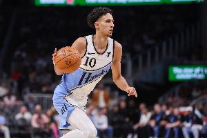 明天老鷹客戰(zhàn)魔術(shù) 里薩謝因右腳踝扭傷出戰(zhàn)成疑