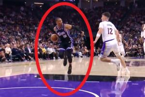 裝到了！威少快攻變向晃飛拉拉維亞甚至還看其一眼再輕松上籃命中