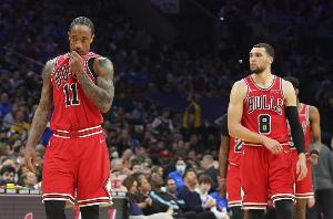 都是舊將！拉文和德羅贊賽后結(jié)伴去了公牛更衣室