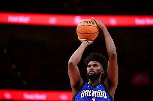 艾薩克談角色：相信教練組 保持積極心態(tài)會(huì)時(shí)刻做好上場準(zhǔn)備