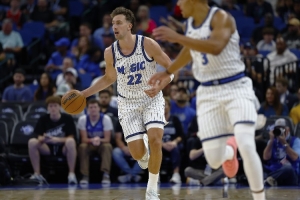 2-4東部第11！記者：對(duì)魔術(shù)來(lái)說(shuō)戰(zhàn)勝黃蜂是一場(chǎng)漂亮且急需的勝利