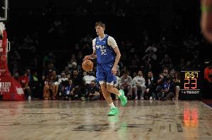 【菜鳥(niǎo)】弗拉格打后衛(wèi)收效甚微14中3得16+8+4 黃蜂4號(hào)秀低迷9中1