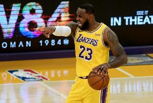 夸梅：知道詹姆斯是什么國(guó)王了吧？操縱比賽之王 賭博丑聞之王