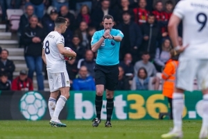 英超第11輪裁判安排：卡瓦納主裁曼城VS利物浦，巴羅特執(zhí)法曼聯(lián)