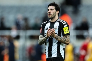 埃迪-豪：托納利和吉馬良斯都生病了，沃爾特馬德承擔(dān)了很多責(zé)任