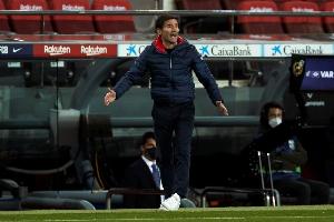 爆冷輸帕福斯，黃潛主帥怒斥：沒(méi)強(qiáng)度沒(méi)雄心，自欺欺人不尊重對(duì)手