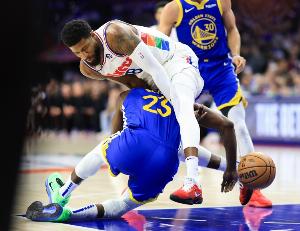 阿里納斯：做播客挺好的總比泡夜店強(qiáng) 我有隊(duì)友下午2點(diǎn)就去夜店了