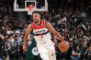 今天手感很好！麥科勒姆半場12中7&三分11中6射落20分 另有2板2助