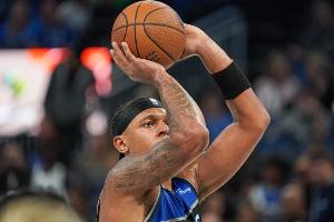 17次失誤！班凱羅：不確定新進(jìn)攻體系是否造成了球隊(duì)失誤