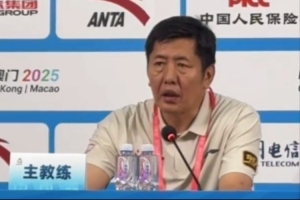 丁偉：一場球打到最后 靠的不是技戰(zhàn)術(shù)而是精神和團(tuán)結(jié)層面 就是拼