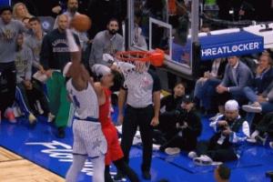 你擋不住我！小溫德?tīng)枴たㄌ貑伪鄹艨郯⒎虻蟻啠? >
                                        </div>
                                    </div>
                                                                        <div   id=