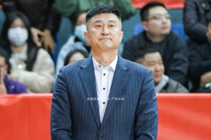 媒體人：廣東隊(duì)第二陣容甚至到后幾個(gè)輪換 都是很多隊(duì)的首發(fā)級別