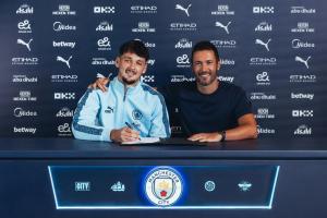 英媒：紐卡再次追求23歲曼城門將特拉福德，熱刺、西漢姆也在關(guān)注