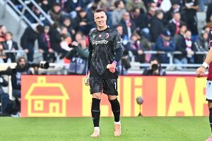 博洛尼亞門將：守門員必須會(huì)撲救 每次射正都丟球腳法再好也沒用