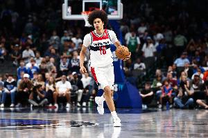 身手全面！凱肖恩·喬治17中8&三分8中4砍下23+7+7 填滿數(shù)據(jù)欄