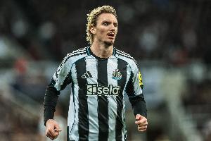 1米98腳下生花！23歲沃爾特馬德10輪5球，7500萬(wàn)中鋒能轟炸能繡花