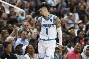 外線不準(zhǔn)！拉梅洛·鮑爾三分球6中1拿到14分2板5助