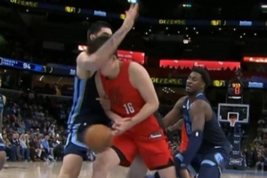 鍵盤俠|楊瀚森和姚明&書豪都遭遇不公！埃迪被楊調(diào)戲惱羞成怒？