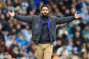 阿莫林：前場三人組可以互換位置 庫尼亞比典型九號位移動(dòng)更多