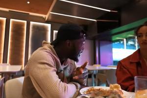 尼古拉·佩佩：C羅就像貝吉塔和佐助，他對梅西始終領(lǐng)先有挫敗感