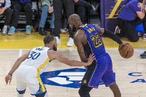 ??詹庫(kù)東字班可能均無(wú)緣評(píng)獎(jiǎng)？記者曬可能無(wú)緣65場(chǎng)標(biāo)準(zhǔn)的球星們