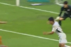 知名節(jié)目！斯通斯21年做客節(jié)目炸雞店約會(huì)：尬聊天花板！