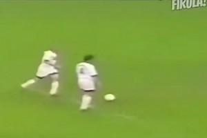 統(tǒng)治級(jí)的賽場(chǎng)表現(xiàn)！感受“外星人”羅納爾多的華麗足球！