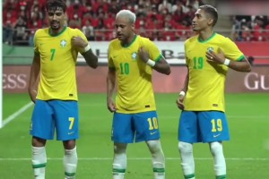 本該是球場(chǎng)上揮灑靈性的精靈！內(nèi)馬爾卡點(diǎn)跳勝利之舞合集！