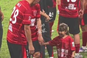 “提莫”賽后:比賽很艱苦，但我們持續(xù)奔跑，戰(zhàn)斗，這三分很值得