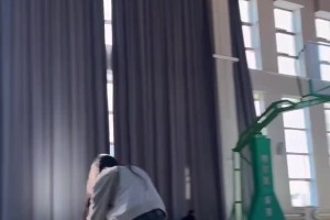 火箭這套首發(fā)身高歷史第一！4個超過2米1的，2米03的阿門都只能算小矮人