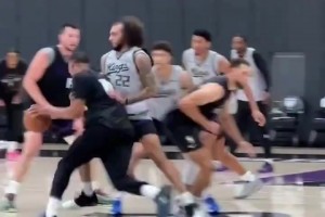 可圈可點！威少國王隊內訓練一鏡到底：助攻隊友+被包夾運球失誤