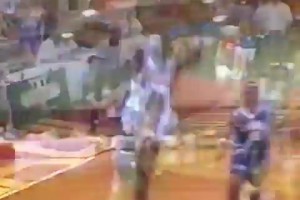 麥迪之前的麥迪，便士哈達(dá)威大學(xué)時的球風(fēng)就很吸粉了