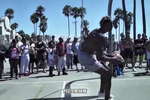 霍華德當(dāng)年單換詹姆斯？楊毅：換不了！