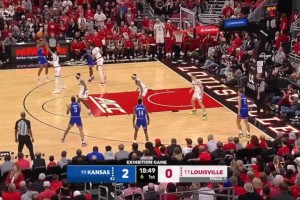 明年?duì)钤鬅?！達(dá)倫-皮特森首秀砍下26分4板2助5搶斷