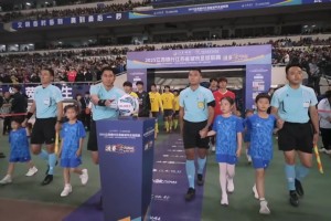 決戰(zhàn)時刻??！馬寧率領(lǐng)南通隊和泰州隊步入南京奧體中心